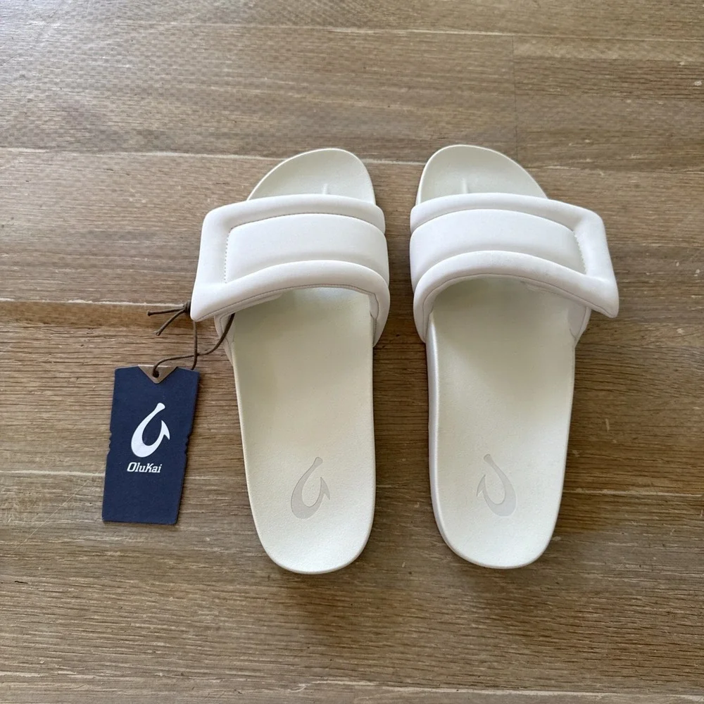 NWT NEW Olukai Sunbeam‎ Slide Comfort Sandals Off-White Women's Size 10 Hawaiian